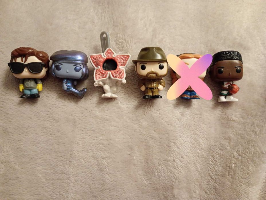 Kinder Joy stranger things