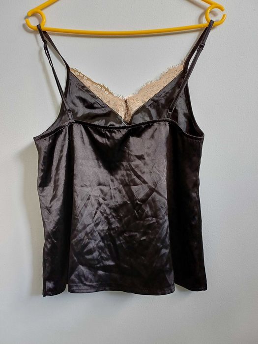 Satynowa koszulka od piżamy r. M