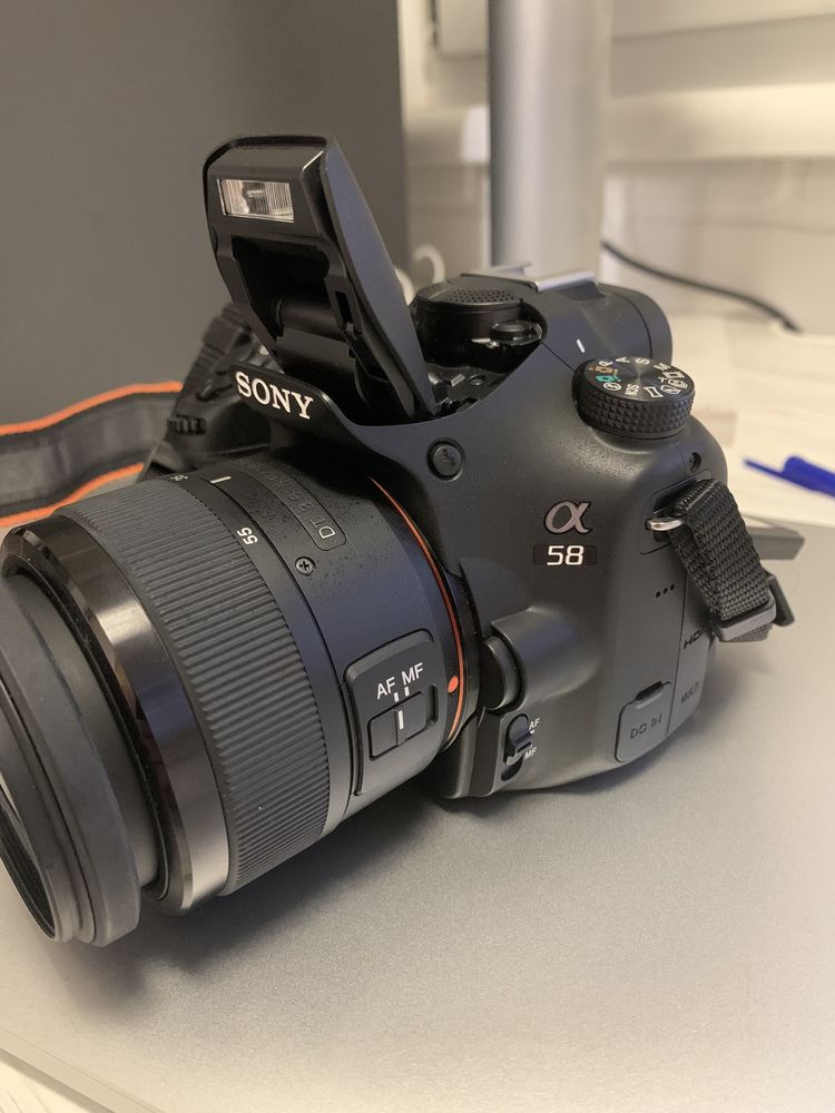 Продам фотоапарат зеркалу sony slt-a58