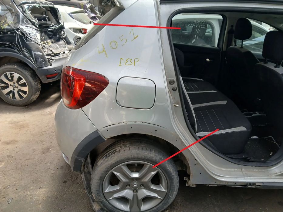 Painel trás direito DACIA Sandero II (5S_)