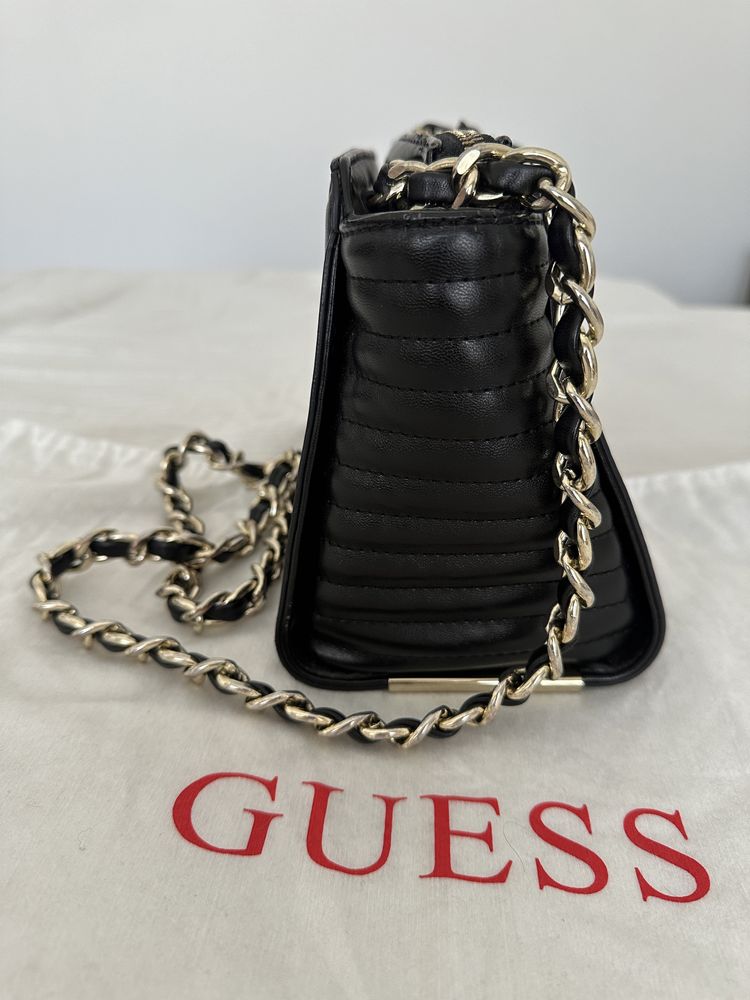 Mala a tiracolo preta GUESS (como nova)