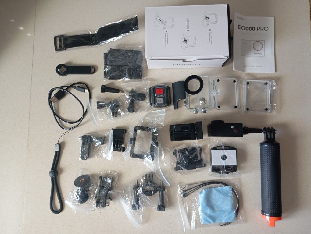Action cam AKASO EK7000 Pro (Como NOVA)