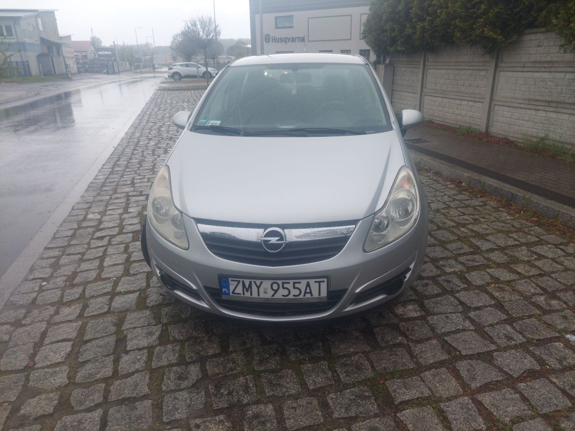 Opel corsa 1.2 benzyna 80 km przyjmę auto w rozliczeniu