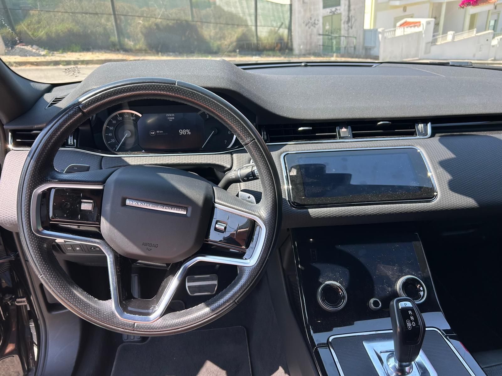 Range Rover Evoque P300e
