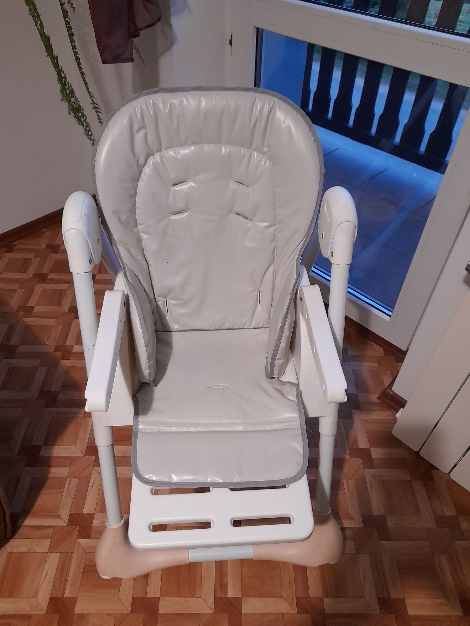 Krzesełko do karmienia