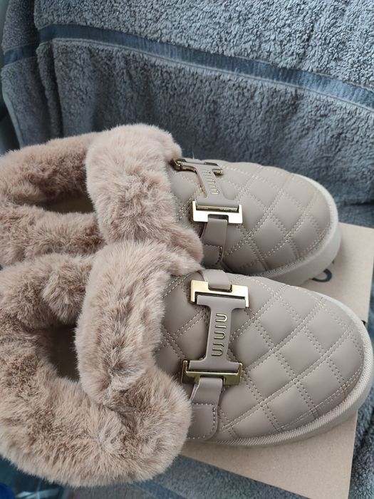 Нови зимние уги 38 р.