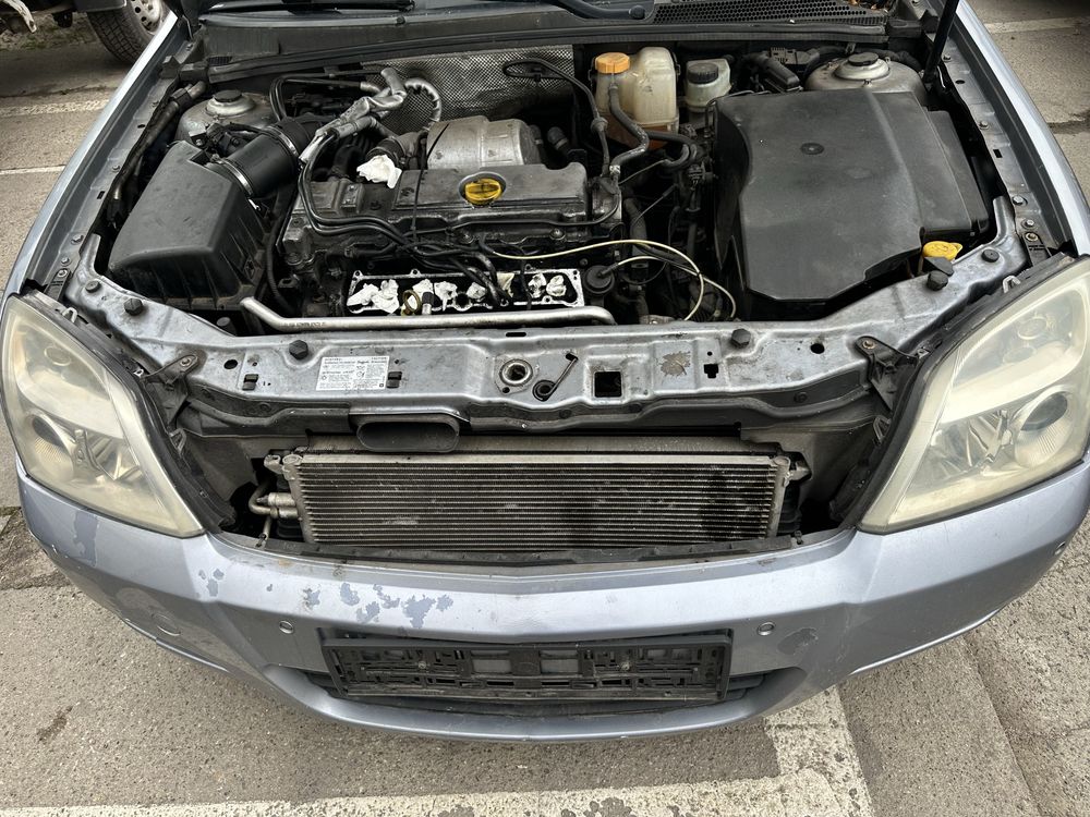 Kompletny przód Vectra C Z163 Signum Zderzak lampy maska pas przedni