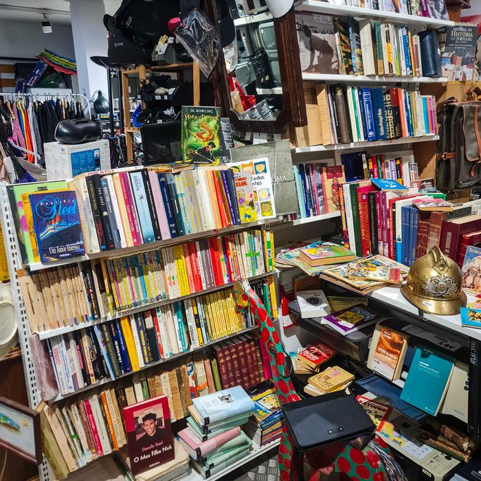 Harry Potter e a Câmara dos Segredos –J.K. Rowling(Editorial Presença)