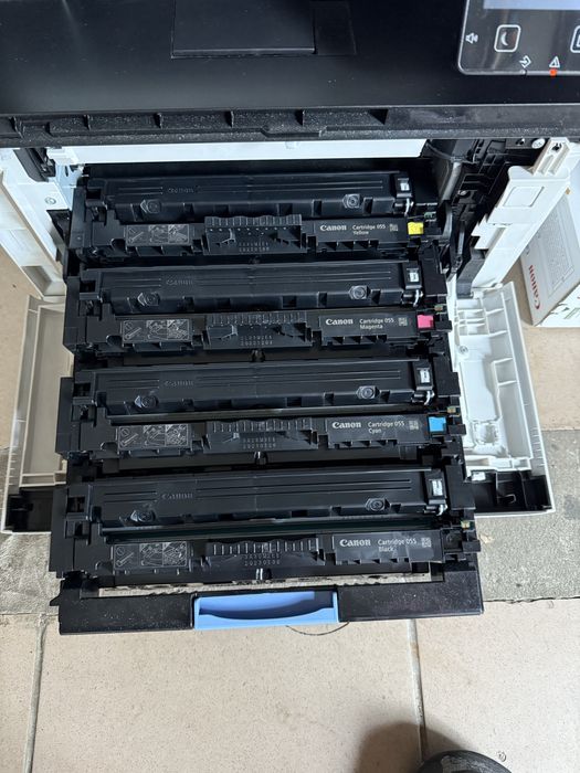 Urzadzenie wielofuncyjne Canon mf744cdw drukarka