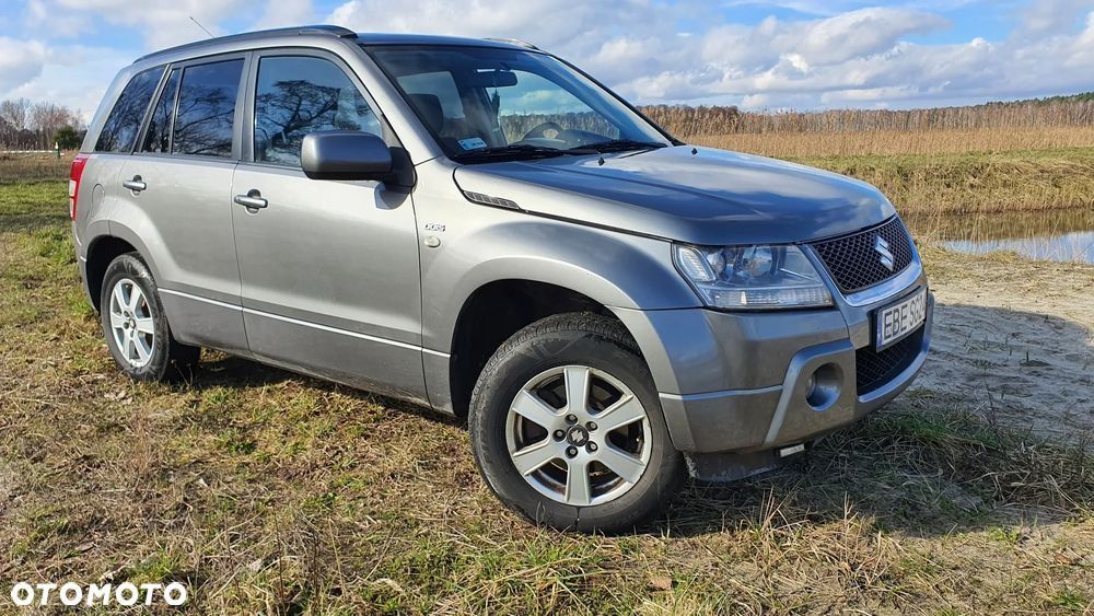 Suzuki Grand Vitara II 2008r. 129 KM + hak