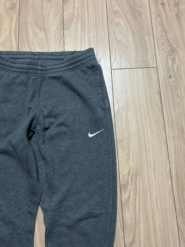 Męskie spodnie dresowe Nike M
M·Dobry·Nike