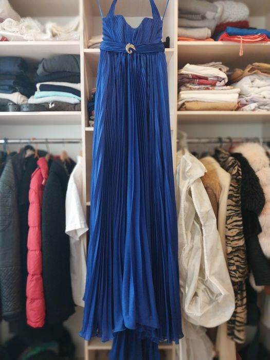 Платье нарядное вечернее шлейфовое