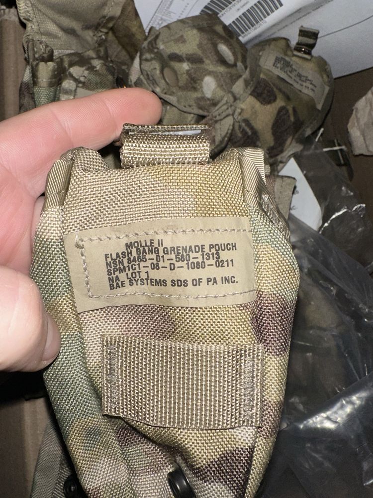 Підсумок гранатний USGI OCP Molle II Flash Bang Grenade Multicam