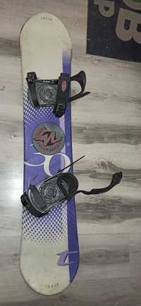Snowboard z wiazaniami  roz 130 cm  za grosze