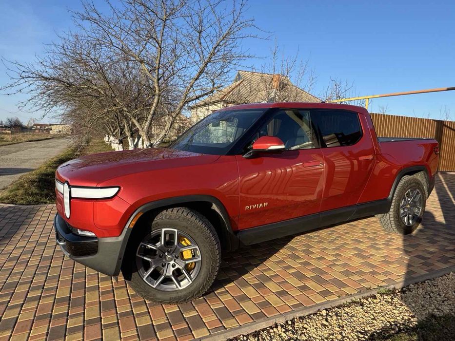 Rivian R1T Large Pack