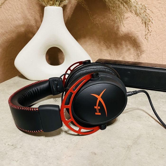 Игровый наушники HyperX Cloud Alpha