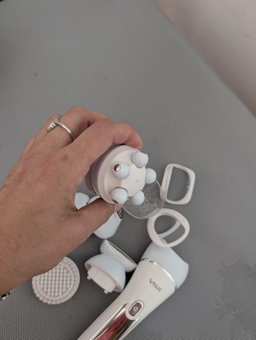 Єпілятор VGR 6 в одному тример для обличчя