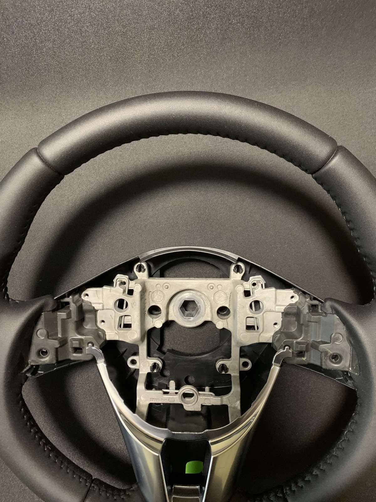 Руль Mazda 6 gj після перетяжки (на обмін)