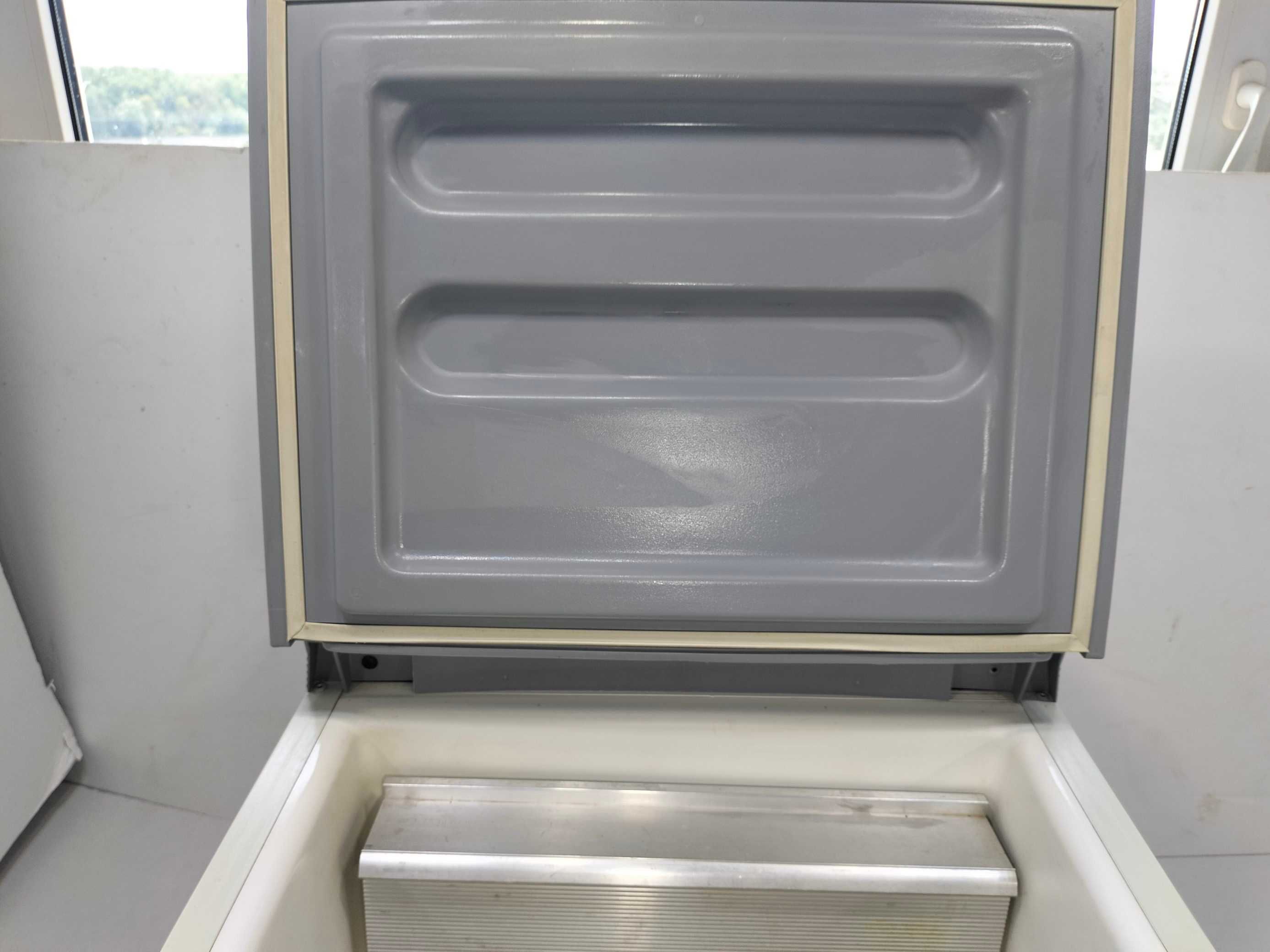 Lodówka turystyczna do kampera na Gaz 12V 230V