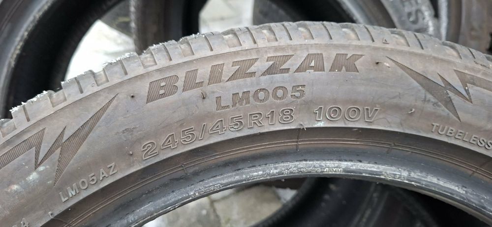 Opony zimowe 245/45/18