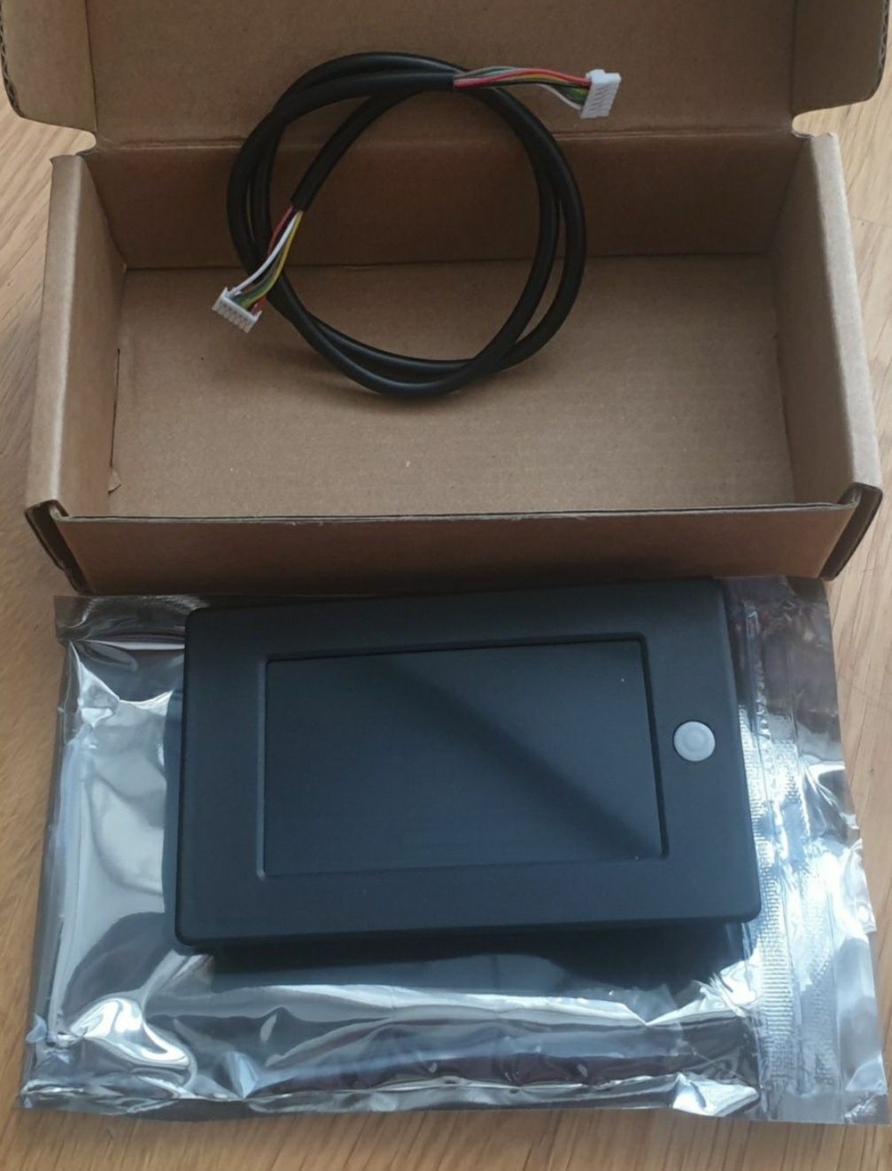 Bms  Jkong pb2a16s20p інвертор. Монітор 3,2 "
Також монітор 3,2 " -395