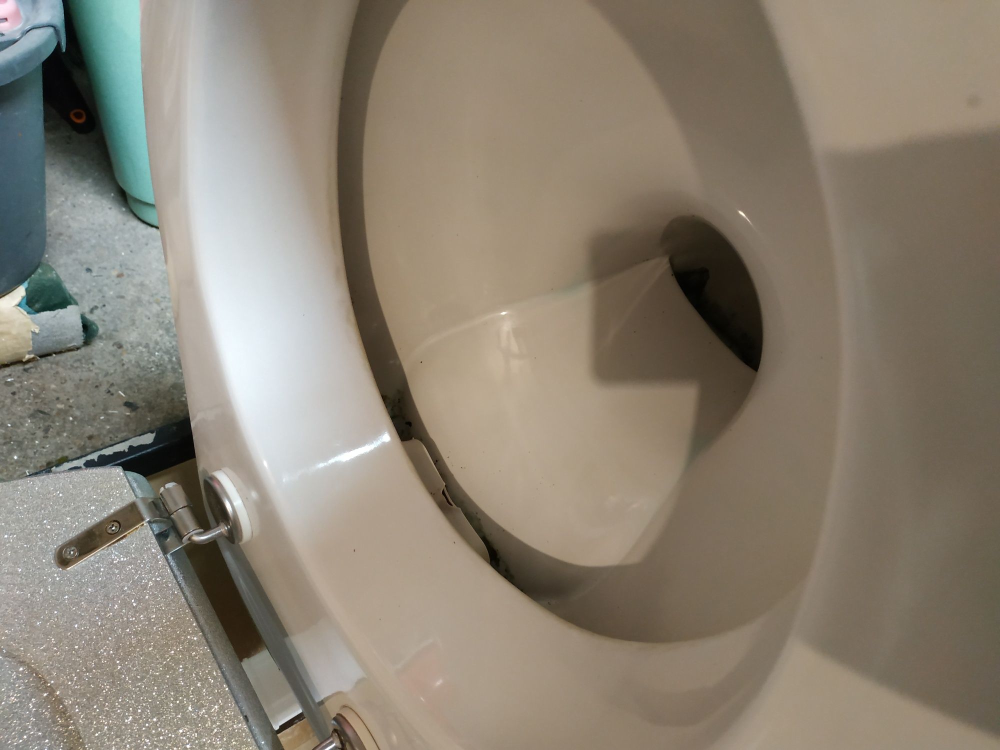 Toaleta WC miska podwieszana KOŁO ze stelażem ROCA
