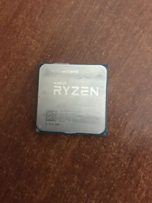 Процесор AMD RYZEN 5