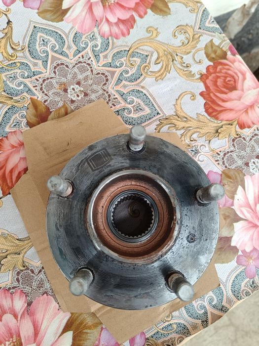 Ступиця передня nisan murano z51