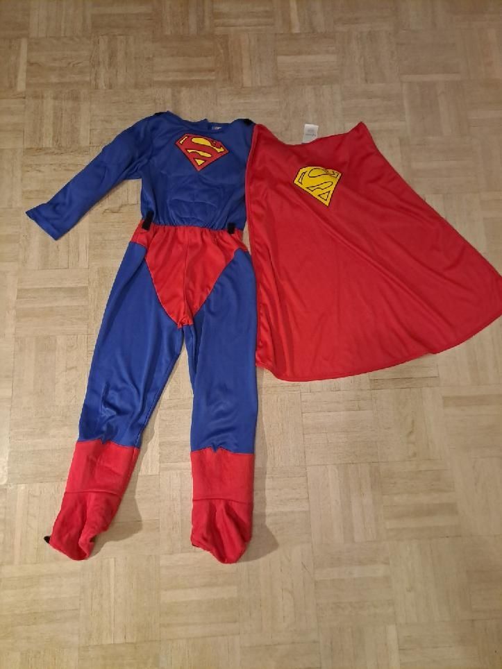 Strój Superman kostium 110 116 przebranie karnawałowe