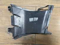 KIEROWNICA POWIETRZA LEWA PORSCHE GT4 RS CAYMAN 982807605 ORG.
