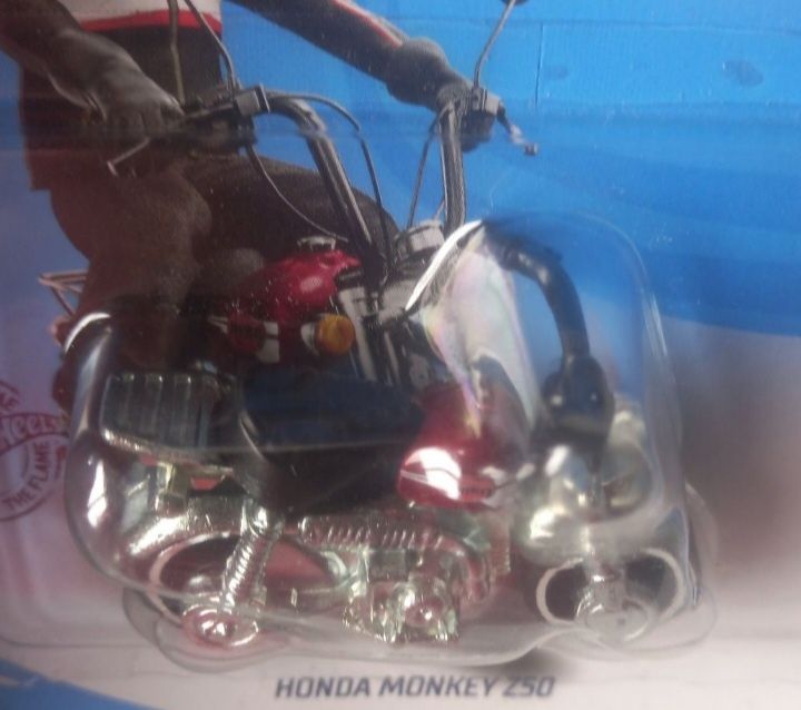 Conjunto 2 - honda monkey z50 hot wheels
