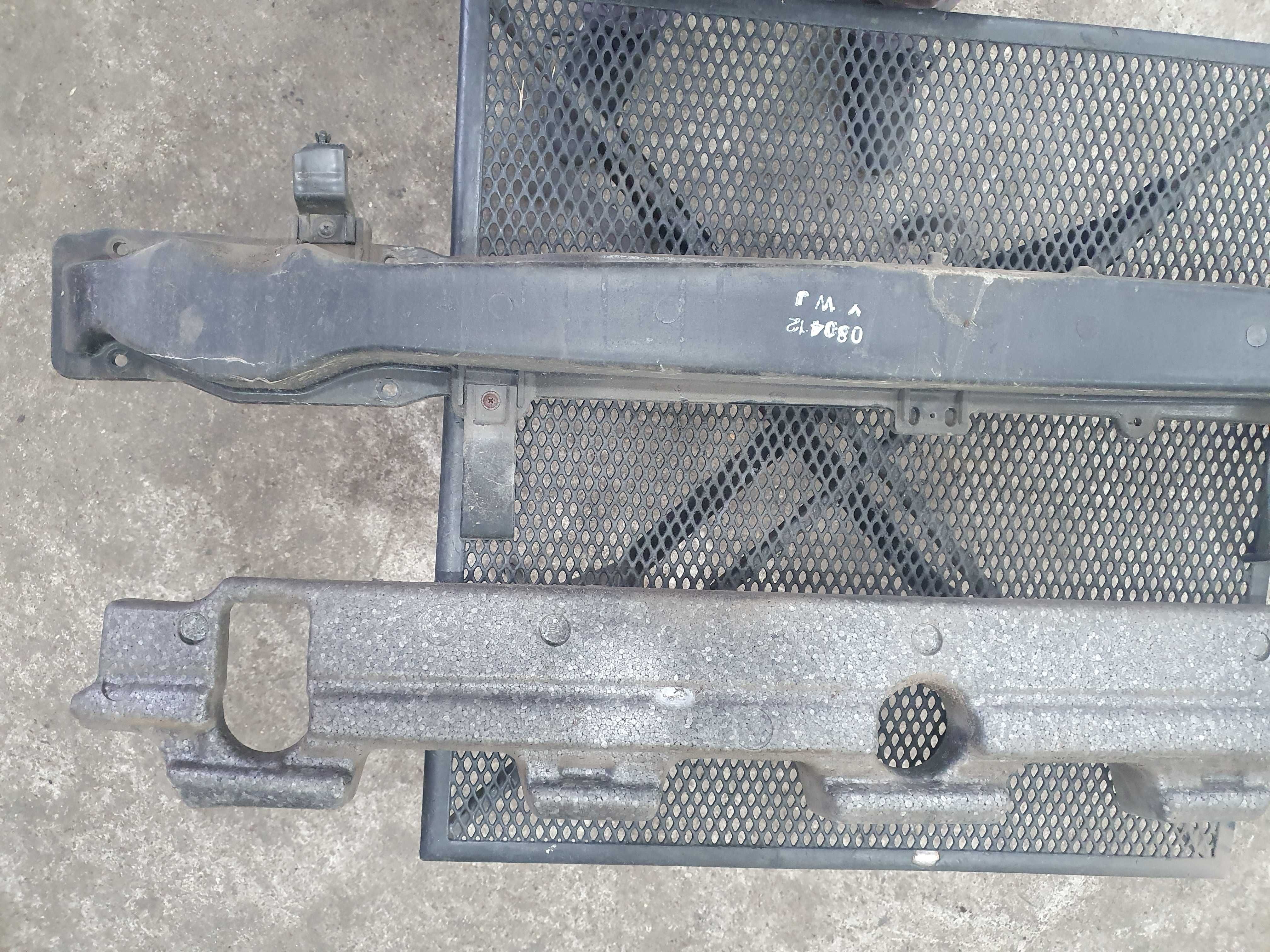 Belka pod zderzak tył tylny absorber Hyundai i30 cw kombi 2008 r kpl