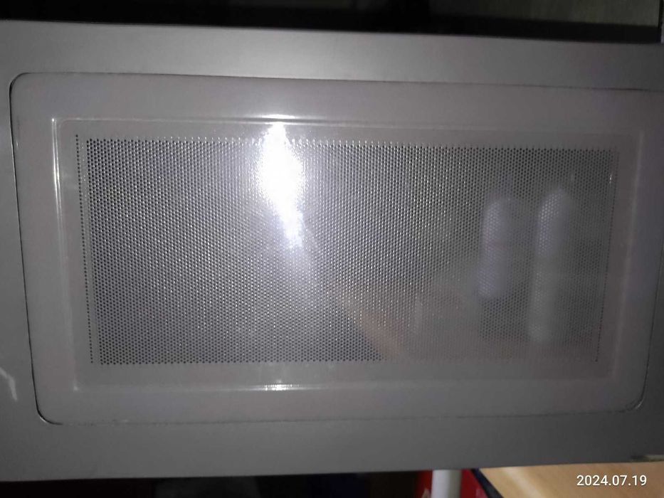 Микроволновая печь Panasonic NE-1646 Профессиональная 18л разогрев 60с