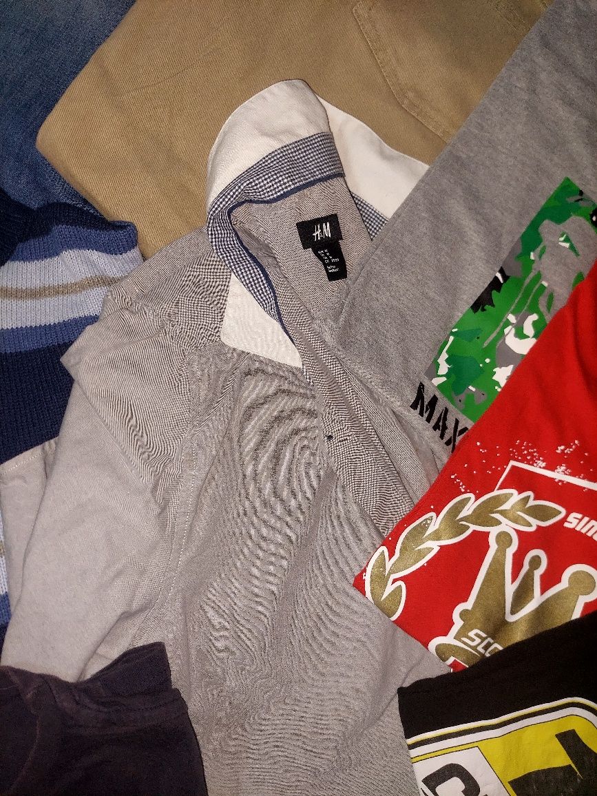 Conjunto de roupa de homem