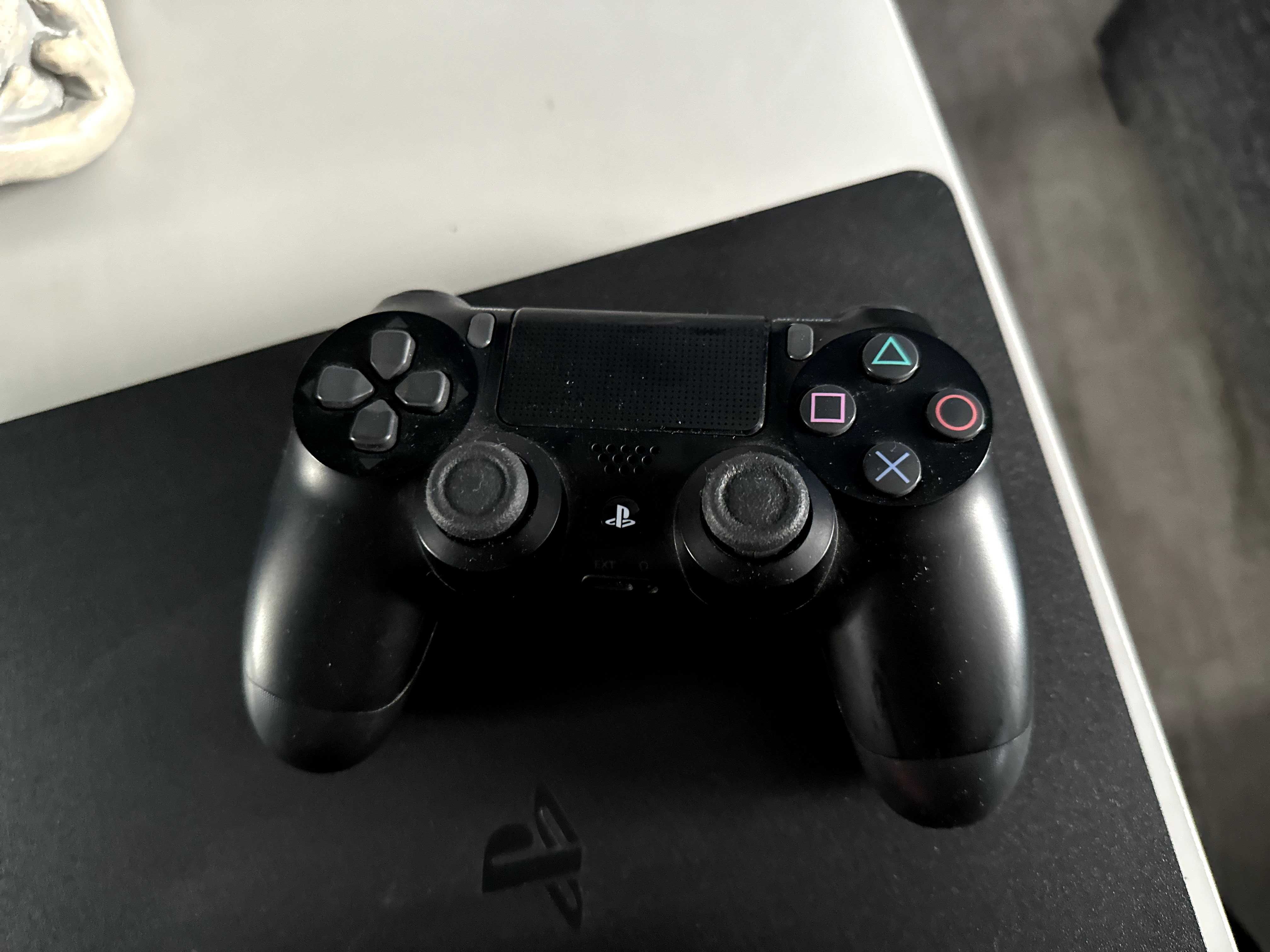 Sony PlayStation 4 Slim 500 GB (CUH-2216A)