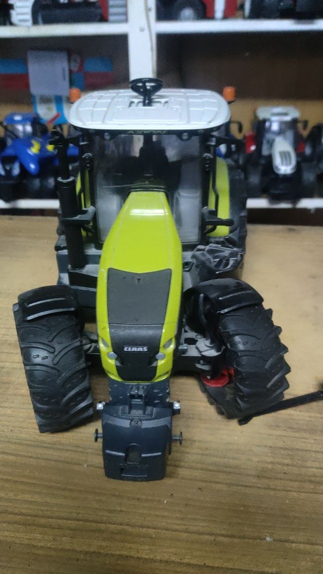 Traktor Claas bruder