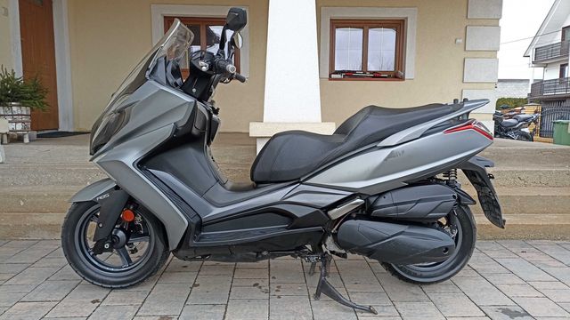 Kymco Downtown 350, rok 2017