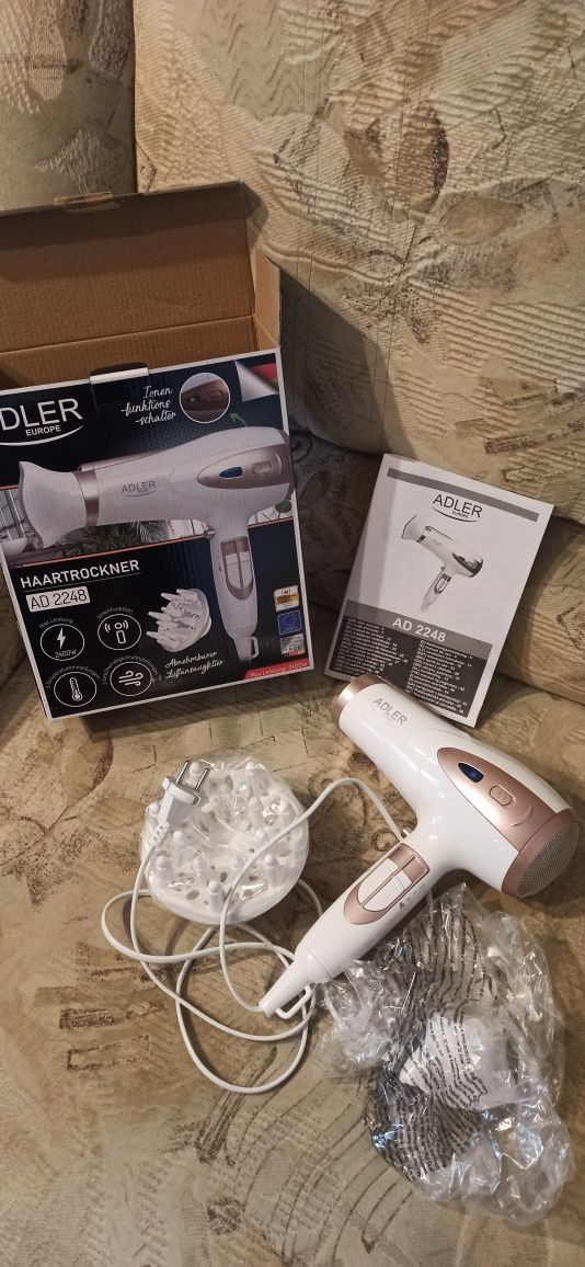 Фен для волосся Adler новий