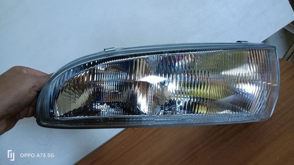 Farol Hyundai h100 ótica DEPO 1996 Esq