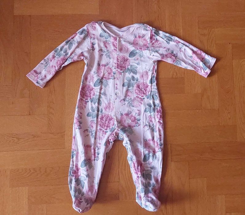 Zestaw ubranek niemowlęcych dla dziewczynki