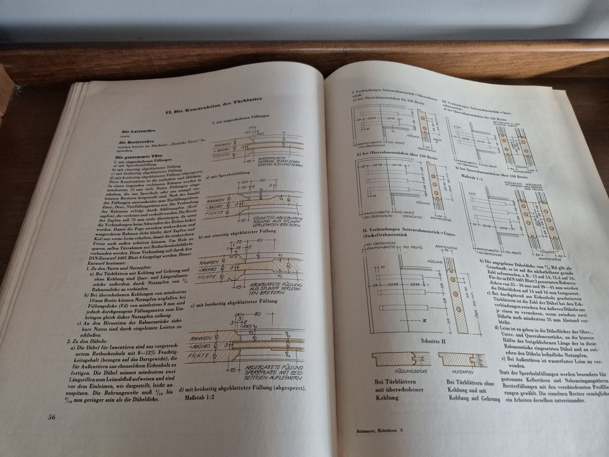Holztüren und Holztore in handwerklicher Konstruktion - 1951
