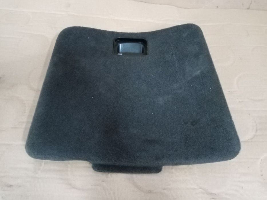Tapicerka bagaznika prawa klapka Tył Audi a4 b5 lift kombi