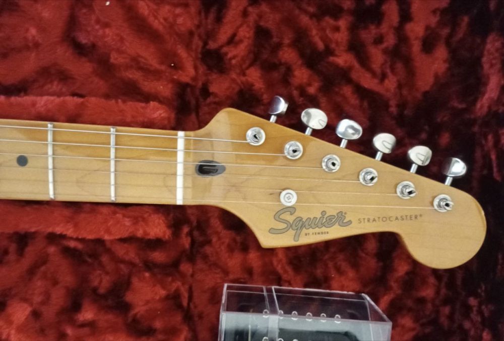Електрогитара Squier  Fender '50S Stratocaster Classic Vibe