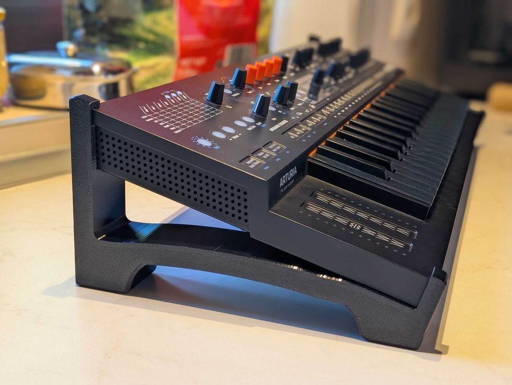 Stojak/podstawka do syntezatora Arturia Minifreak
