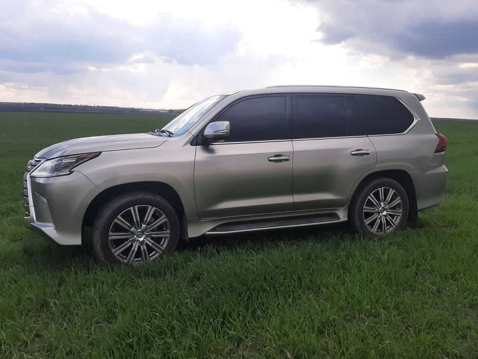 Продам Lexus LX 570