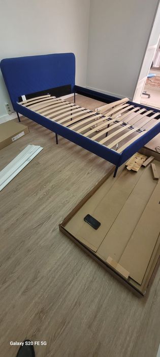 Cama + Colchão Ikea