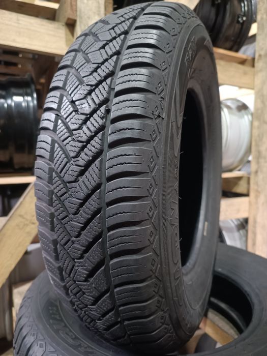 Всесезонні шини MAXXIS 175/80 R14 резина Р14