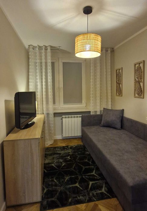 Bp.Wynajmę mieszkanie 2pok. centrum W-wy metro Świętokrzyska (M1 M2 )!