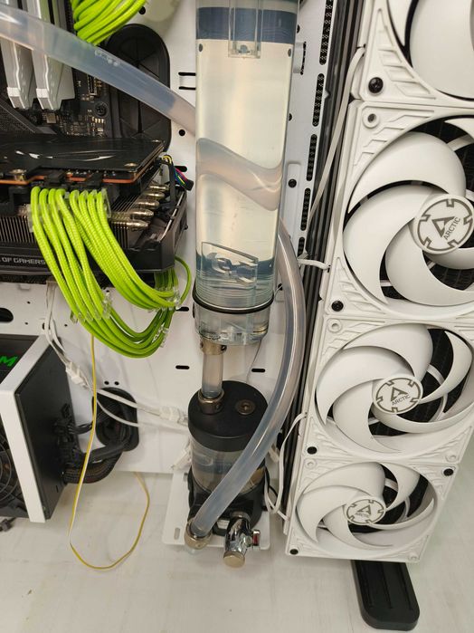 Ryzen 5900x, 32GB, 5700 Asus Strix, Asus Strix X570-E chłodzenie wodne