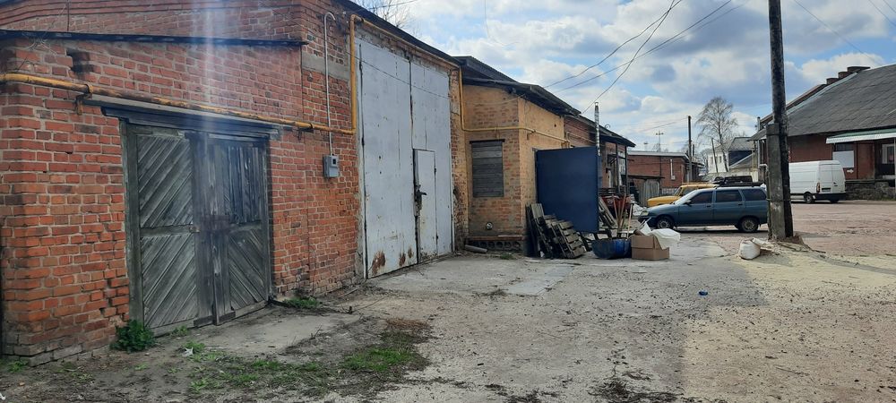 Оренда  бокса в центрі міста з оглядовою  ямою по вул.Вокзальна 50.